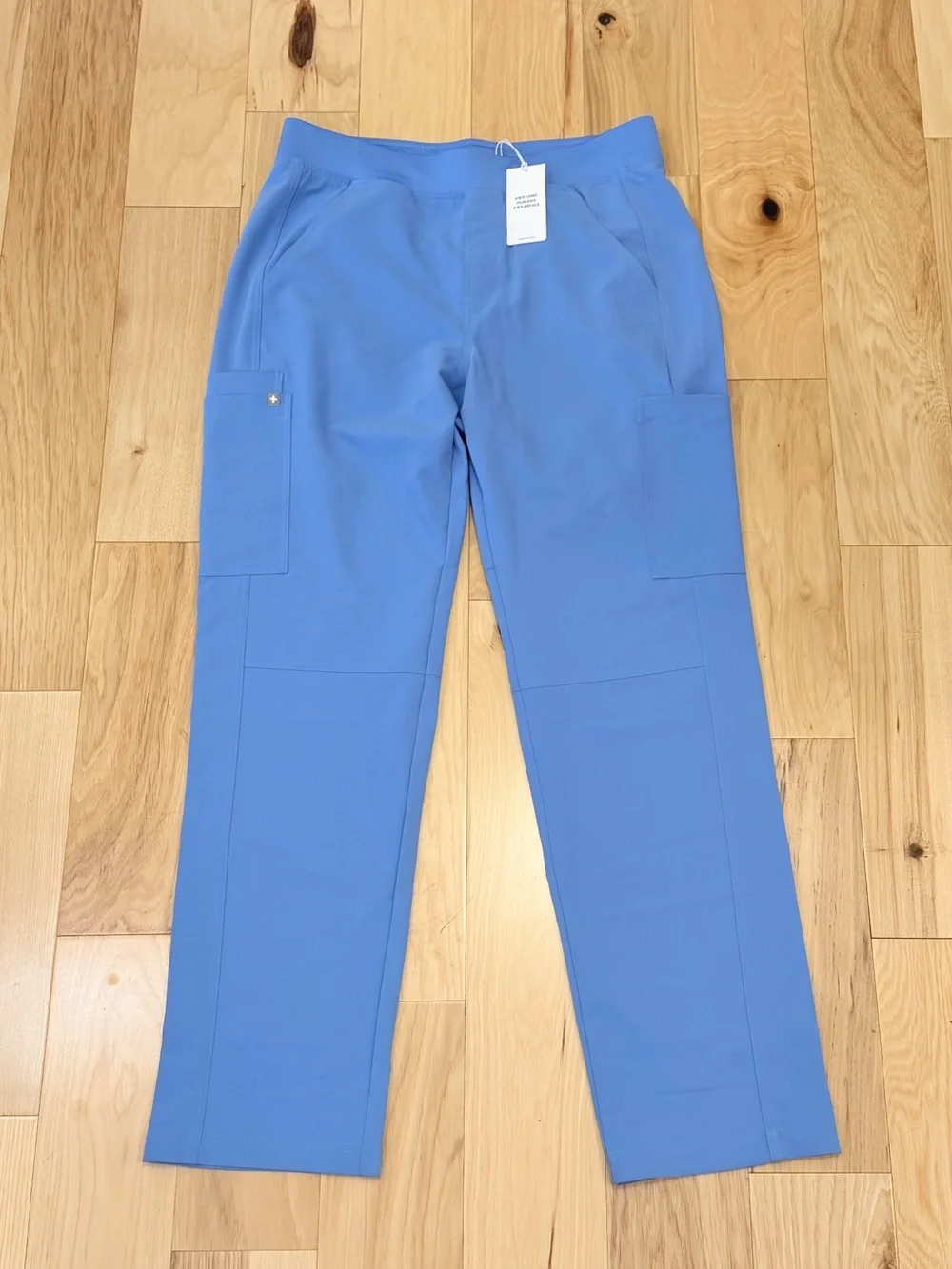 NWT Figs Men’s Axim 2.0 Cargo Scrub Pants
